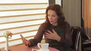 Белые одежды / Лариса Белоброва