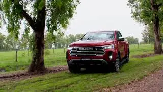RAM DAKOTA LARAMIE 2026 | B-Roll | Driving