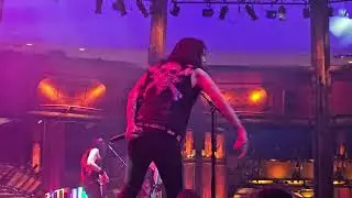Come On Feel The Noize-Quiet Riot LIVE at Mohegan Sun The Wolf Den 12/12/2025