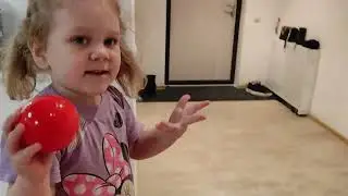 Tiny Basketball Pro! 🏀 Caroleene's EPIC Cup Knockdown Challenge! 😂 #ToddlerGames #DaddyDaughterFun