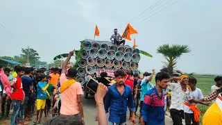 👉ত্রিদেব সাউন্ড ইয়ং😍ছেলেদেরকে সাথে নিয়ে রোড শো করছে।