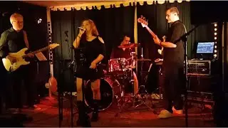 Rolling in the deep - Ad&egrave;le - Live Cover by Back To Sonic - Blue Zinc 04/07/2025
