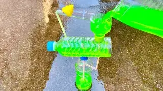 Автоматическая водная горка без электричества из использованных бутылок и соломинок