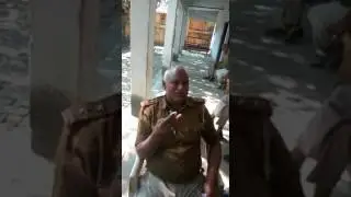 Police man singing a awsm song ...