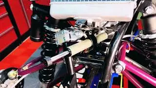 Fonctionnement de l&rsquo;amortisseur de direction MOOSE RACING pour 700 RAPTOR