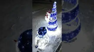 световые фигуры &euml;лка и снеговики подарок в садик