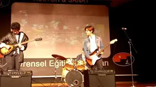 Autemials - Nothing Else Matters (Live Cover)