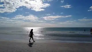 Walking USA's #1 Beach : St. Pete Beach, Florida