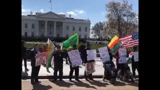 Stop Turkish aggression кричали люди около Белого Дома. США