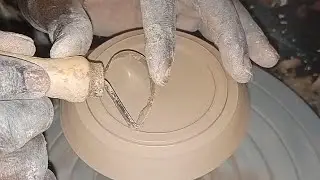 I demonstrated throwing and trimming a small vase from start to finish #ofysmithpottery