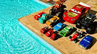 Looking for Disney Pixar Cars On the Rocky Road : Lightning McQueen, Mater, Dinoco McQueen, Mack
