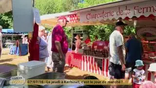 Tous en tongs au marché de Kerhinet