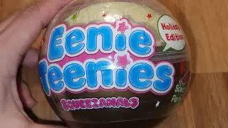 Eenie Teenies Squeezamals Holiday Edition