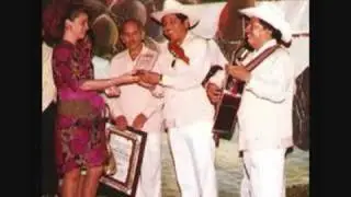LOS CAMPEROS DE VALLES (CIELITO LINDO y LA LEVA)