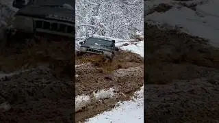 Jeep Grand Cherokee WJ 4.7 H.O. Off-road in mud and snow
