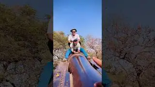 Hilarious Gun Tope Dance at Elephanta Caves 😂 | Mumbai Heritage Madness! | Ripan roy