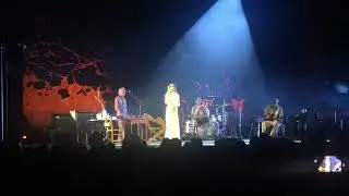 PJ HARVEY @ Moda Center PDX Monday October 7, 2024
