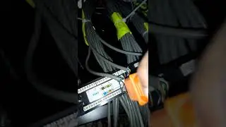 How to Punch Down a Network Ethernet Patch Panel  (Comment Perforer un Patch Panel  Ethernet r&eacute;seau)