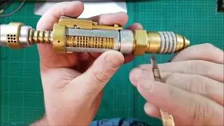Doctor Who Sonic Screwdrivers Review Part 6 - Character options Master's Laser Screwdriver