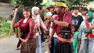 alba musik mengiringi acara nyongkolang