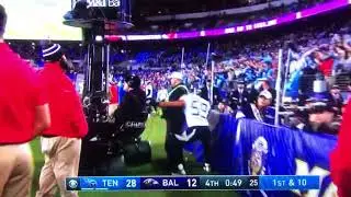 Wesley Woodyard slaps the camera man Titans Win vs Ravens 01/11/2020