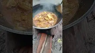শীতের রাতে চালের রুটি সাথে দেশী মুরগী নতুন আলু দিয়ে রান্না #villfood 