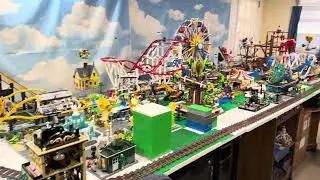 Lego Gingerbread Train on the move!