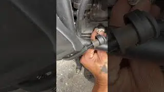 C&oacute;mo cambiar buj&iacute;a moto QJ motor TRX 125 sin tener que ir a talleres