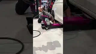 isn't this air jack super cool? what do you think?? 😮 #ToolsInAction #cars
