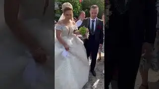 Marrja e nuses, dhendri takon nusen 🥰  #wedding #dasma #albania #studiojeti #dasmatshqiptare