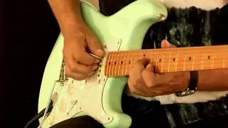 Fender Classic Series '50s Stratocaster (surf green), Part1