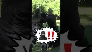 ТЕХНИКИ БОЯ 🥷🏻 Как БОРОТЬСЯ с удушающим приёмом, используя НИНПО ТАЙДЗЮЦУ #Shorts