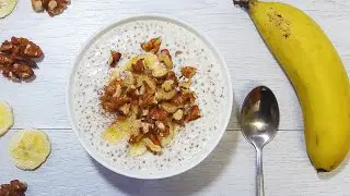 Banting Banana Nut Chia Porridge Recipe | LCHF Banting Breakfast Ideas