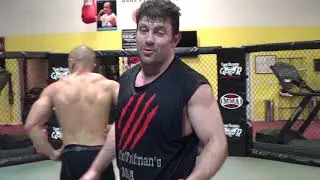 Bodybuilder Challenge FULL CONTACT body Strikes vs Jiu-jitsu DanTheWolfman vs Muscles Stronger 2012!