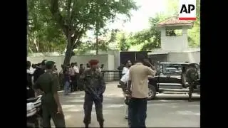 Slain FM's body taken home, govt reax
