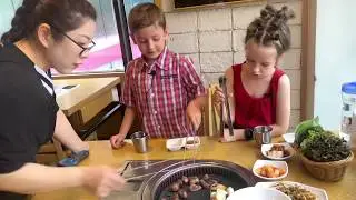 Roast dog meat! Korean food! Honeymoon!