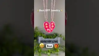 Which one would you choose? | Lequel pr&eacute;f&egrave;res-tu ? #jewelrytrend #bff #friendship #bestfriend #short