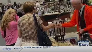 Third day of Longview&rsquo;s Zonta Antiques Show draws to close