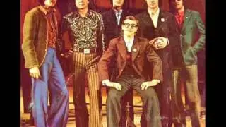 Soviet pop band Ariel performs funk (1977) ВИА Ариэль - Сваха