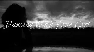 Sasha Sloan - Dancing With Your Ghost : Traduction