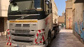 Transportes Esp. Martín Rivera. Desmontaje Grúa torre, en casco antiguo de Almería