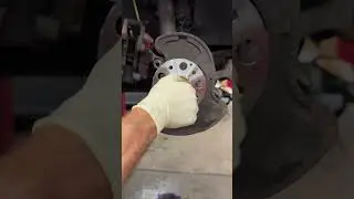 Wheel Bearing Service #broken #car #cars #asmr #automobile #diy #mechanic #repair #mercedes #fix