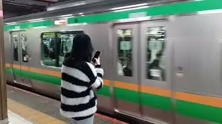 JR東日本E231系1000番台横コツS-23編成+E233系3000番台後期横コツE-07編成併結編成1582E宇都宮線普通小金井行き大宮駅(JU07)12時22分到着