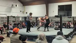 Larry Cooter (c) vs Dallas Troy