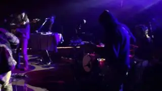C+C=Maxigross & Miles Cooper Seaton: inizio del concerto