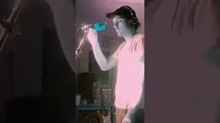 improv loop jam1 || &ldquo;the way an eel feels&rdquo; full VOD on channel #livelooping #indiemusic #adlib