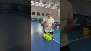 Comment mettre plus d&rsquo;effet au service au tennis de table.