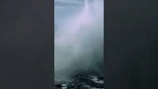Foamy Waves Crashing Against Rocks #shorts #youtubeshorts #oceanwaves #relaxing
