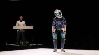 Moto-Cross - Maud Le Pladec // la Sc&egrave;ne nationale d'Orl&eacute;ans