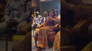 L'arriv&eacute;e de la star Djelykaba Bintou aux victoires de la musique guin&eacute;enne
